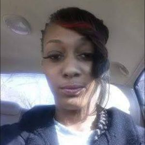 Meet your Posher, Alicia